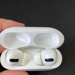 apple-airpods-pro-review